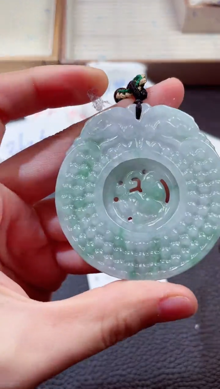 翡翠未镶嵌颈饰00003114