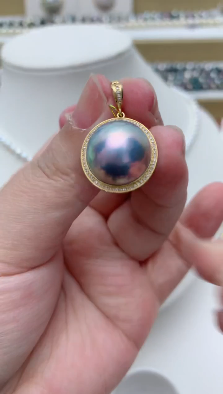 【闪购商品】拼合珍珠（马贝珠）颈饰18K金镶嵌w62 