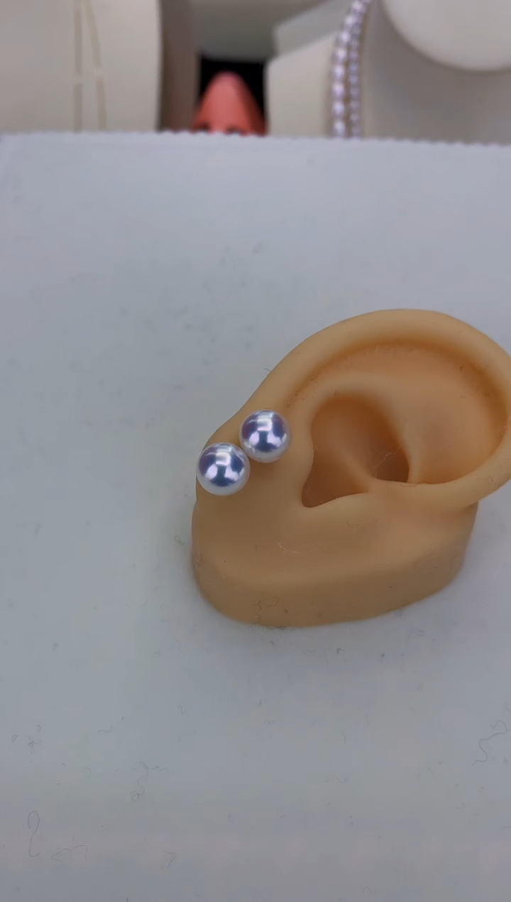 18K金镶嵌DA海水珍珠 GD015 8-8.5 素钉定制