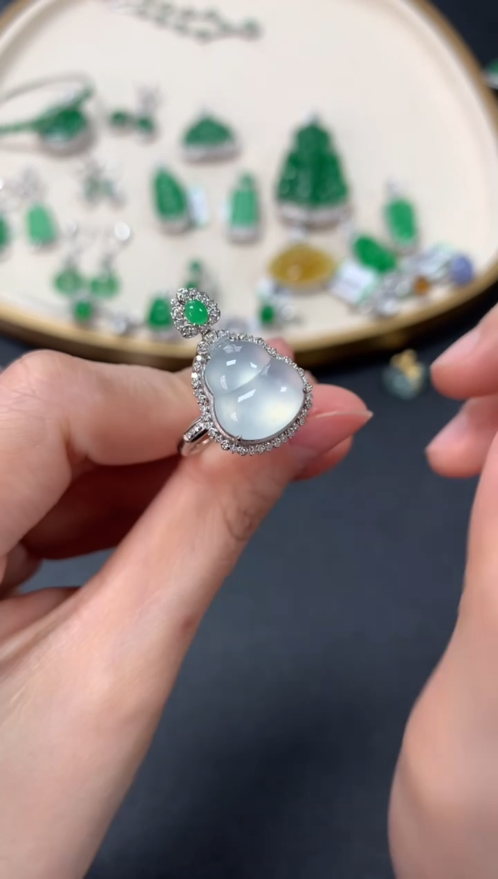 【闪购商品】翡翠戒指18K金镶嵌戒指9800