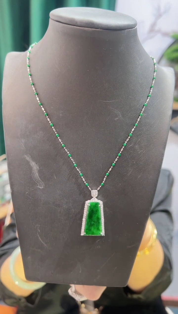 【闪购商品】翡翠颈饰银S925镶嵌888888888