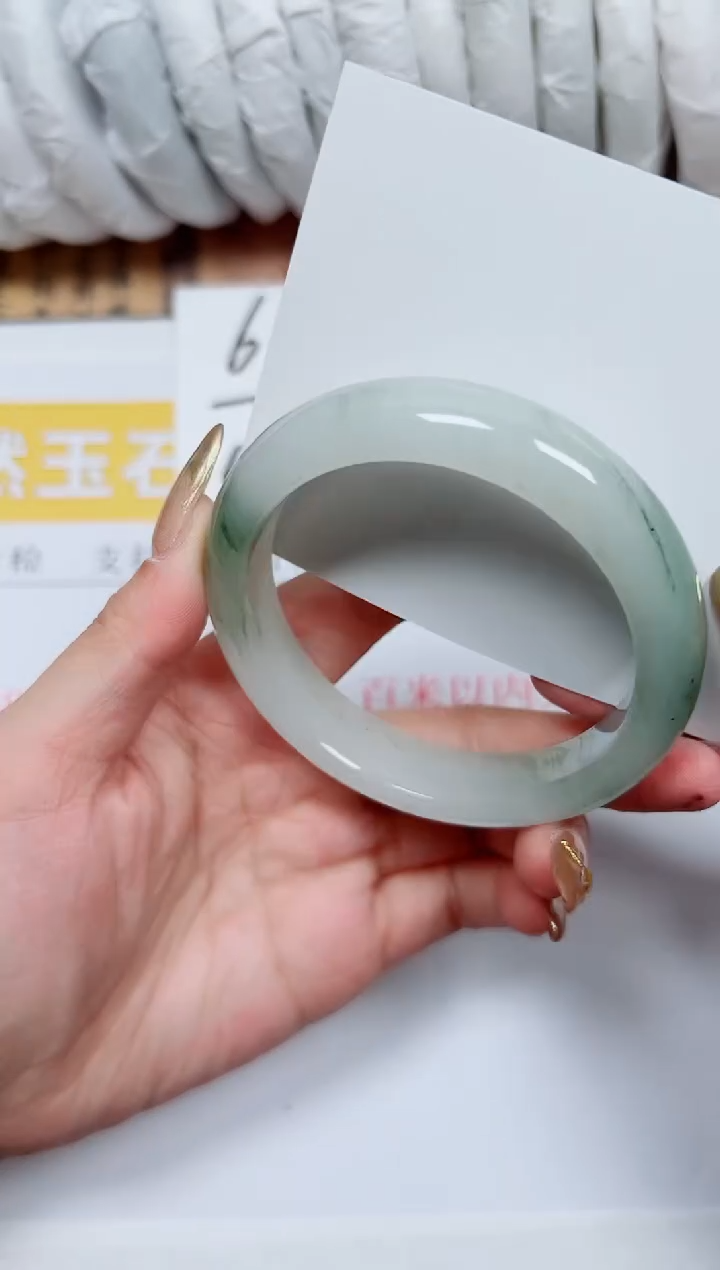 【闪购商品】石英质玉手镯未镶嵌K130-58.6