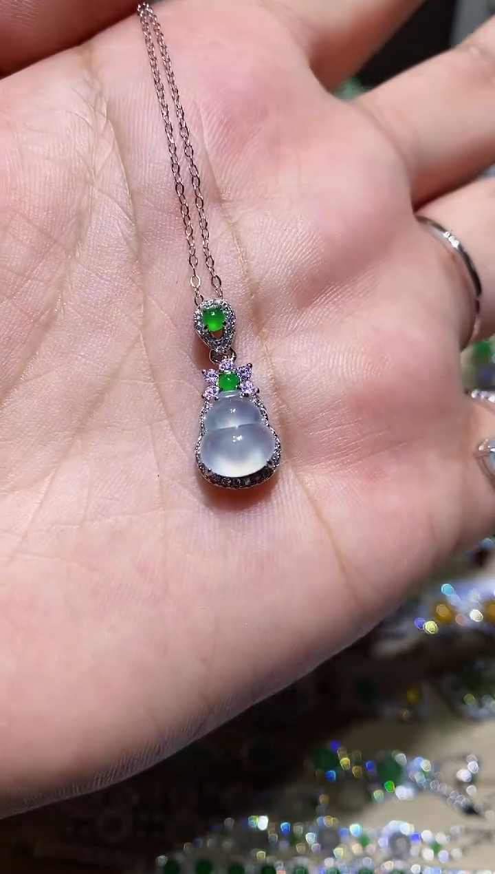 【闪购商品】翡翠耳饰未镶嵌葫芦吊坠