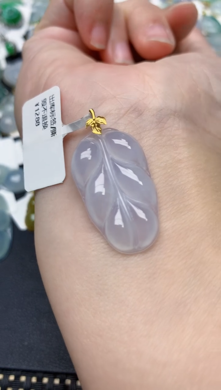 颈饰18K金镶嵌翡翠天然缅甸A货翡翠