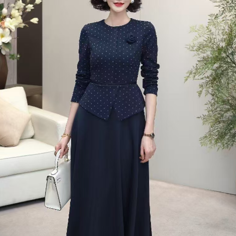 6072# 2025秋季藏蓝色弹力小波点圆领假两件套装连衣裙