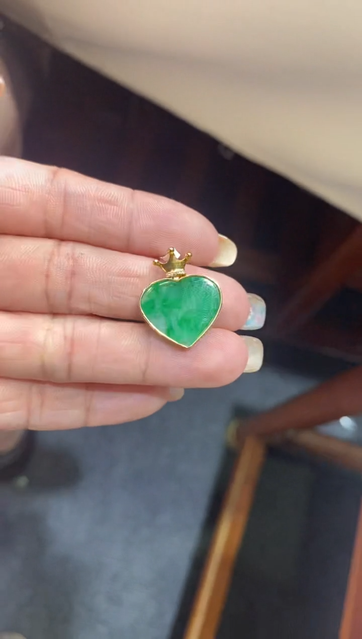 翡翠18K金镶嵌吊坠(不含链)爱心