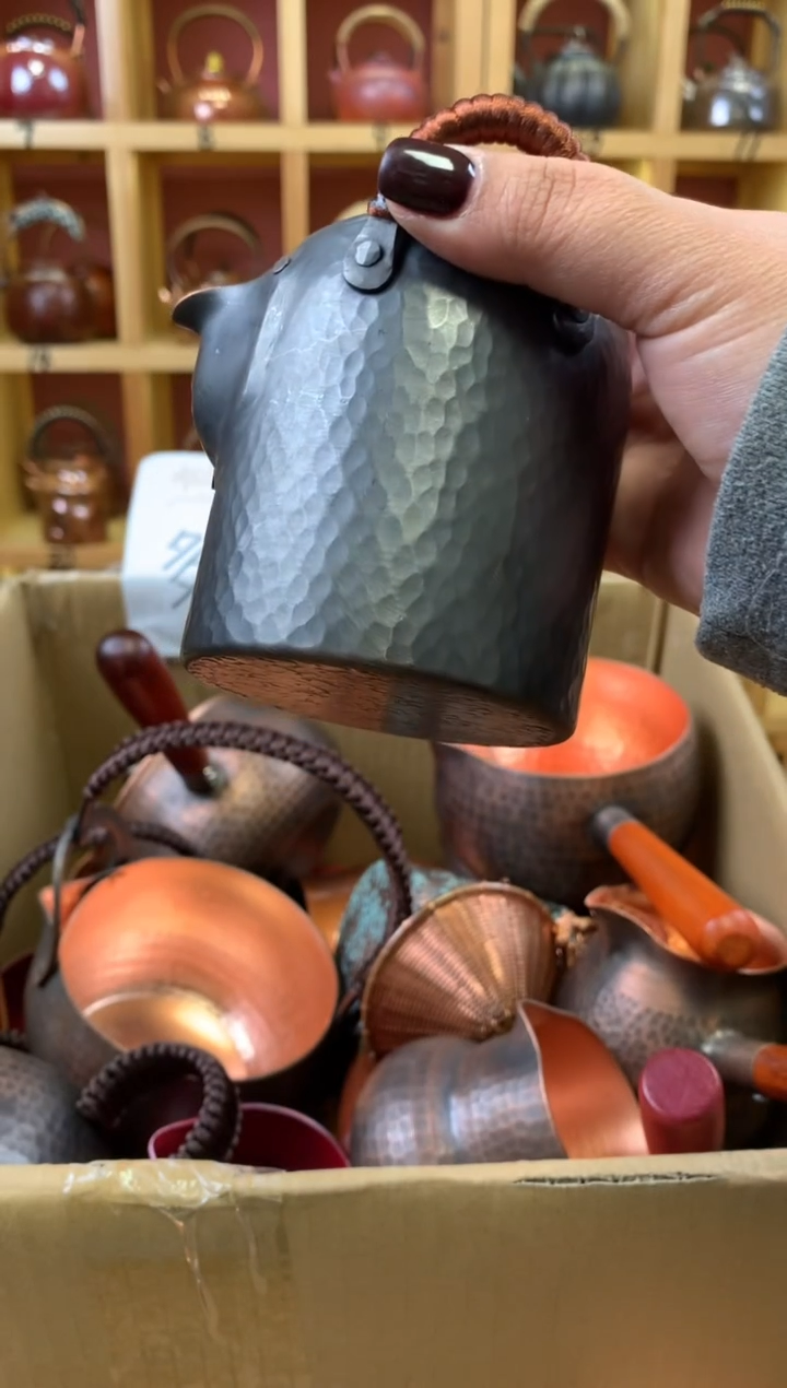 紫铜双立耳桶式手抓壶