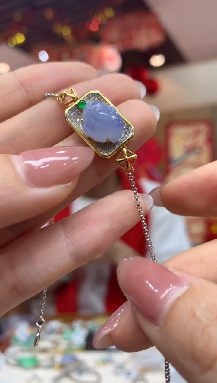 18K金镶嵌手链翡翠手链