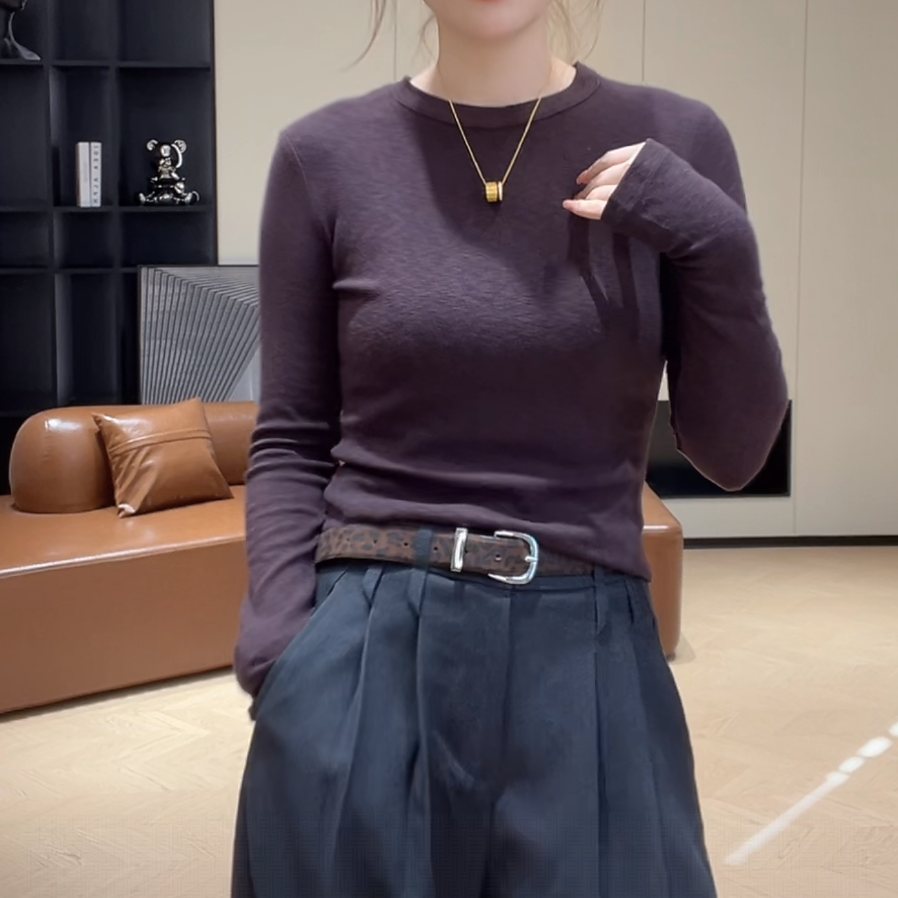 显瘦圆领简约纯色百搭长袖打底衫女2025新款秋冬内搭时尚修身T恤