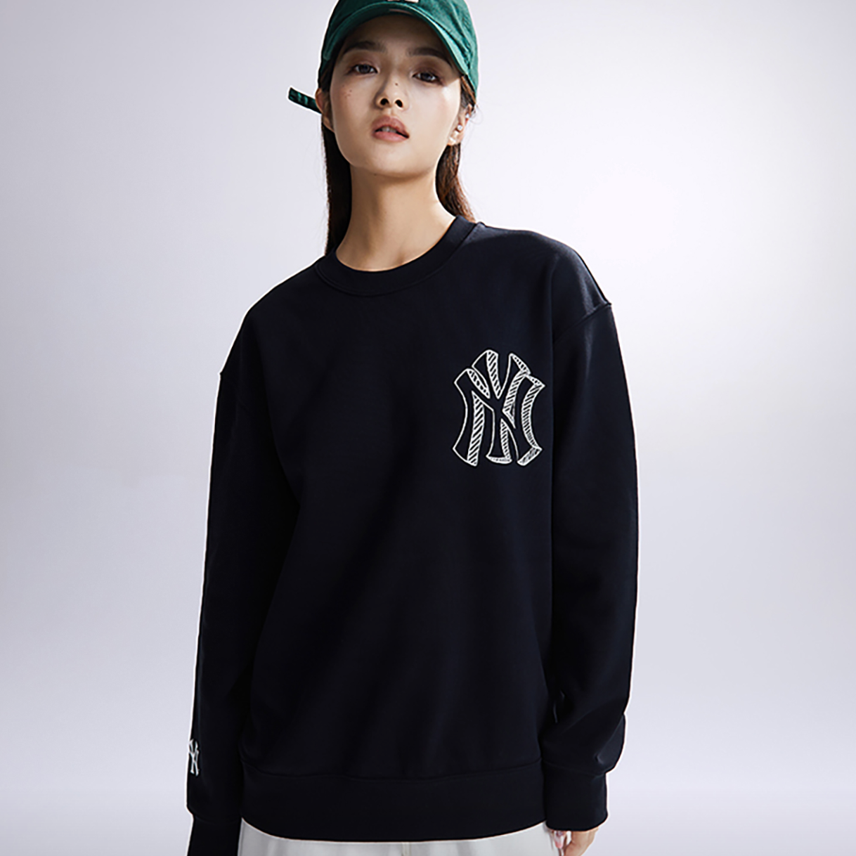 MLBMLB  秋冬时尚大LOGO长袖套头百搭休闲宽松圆领卫衣 情侣款 DF