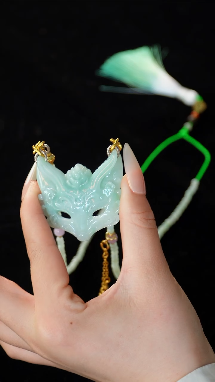 【闪购商品】翡翠颈饰未镶嵌狐狐面具