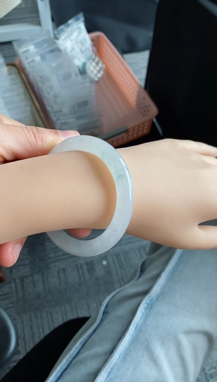 【闪购商品】翡翠手镯未镶嵌30号54.1*9.6*9.6圆条