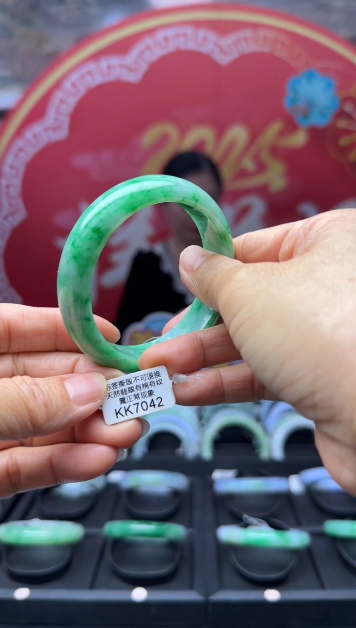 【闪购商品】翡翠手镯未镶嵌正圈57+ KK7042退货扣一百