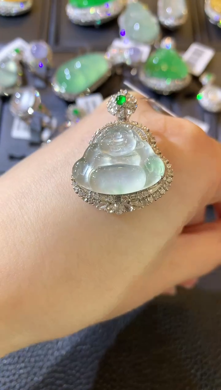 【闪购商品】翡翠吊坠(不含链)18K金镶嵌C93  