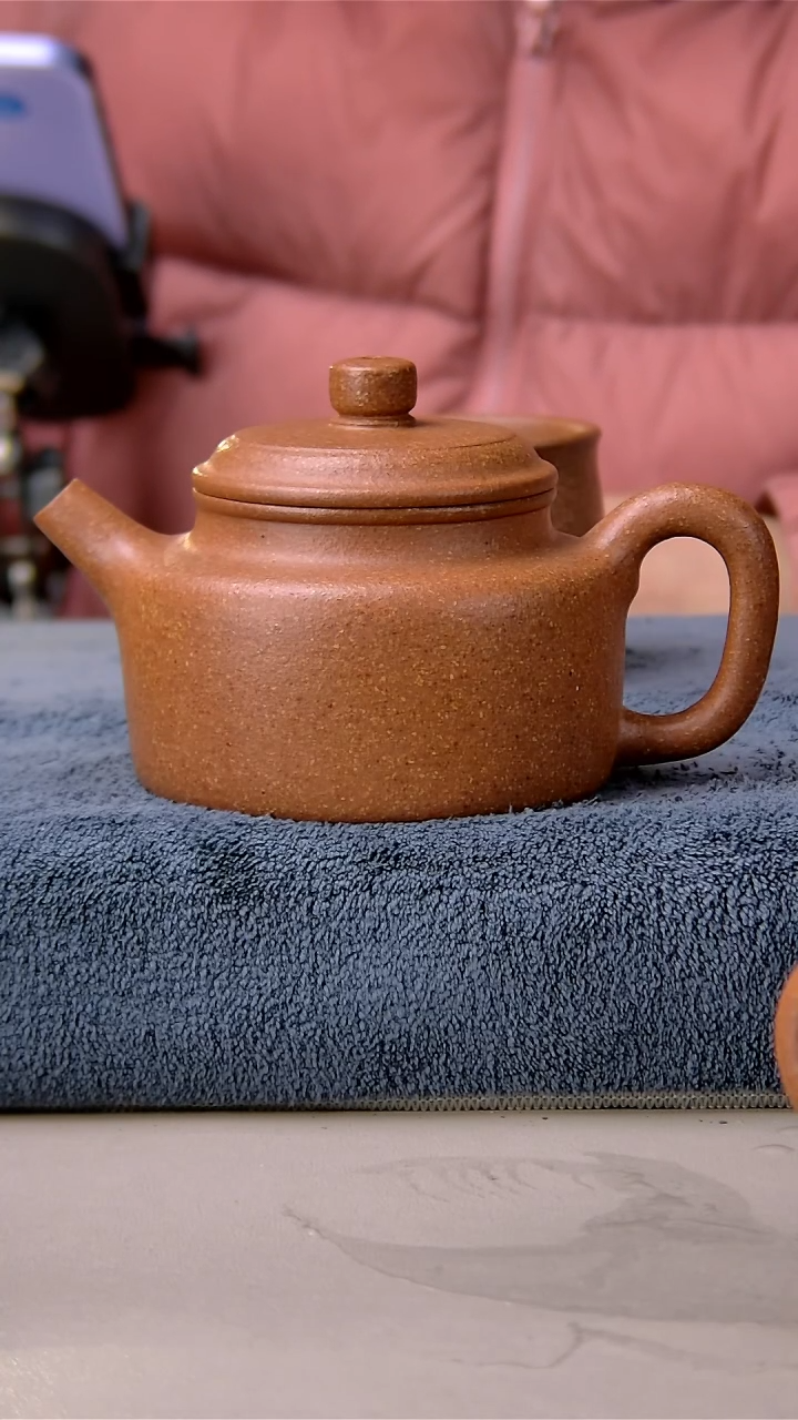 【闪购商品】清水泥茶壶240的中红降坡