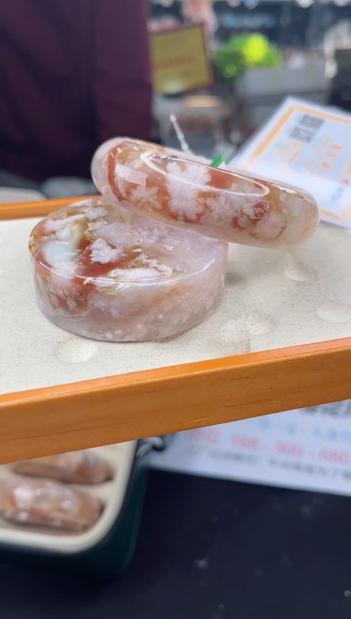 【闪购商品】石英质玉手镯未镶嵌58圈口（赠品镯心）001