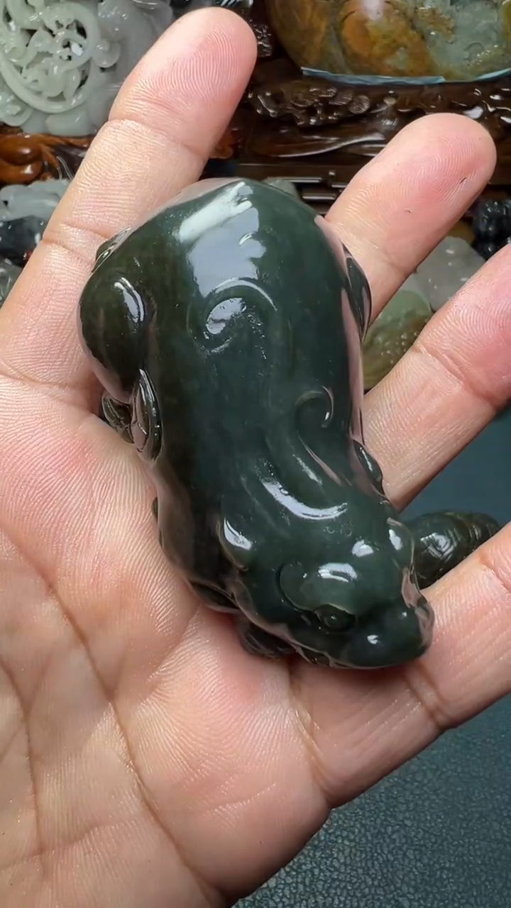 未镶嵌和田玉把件-