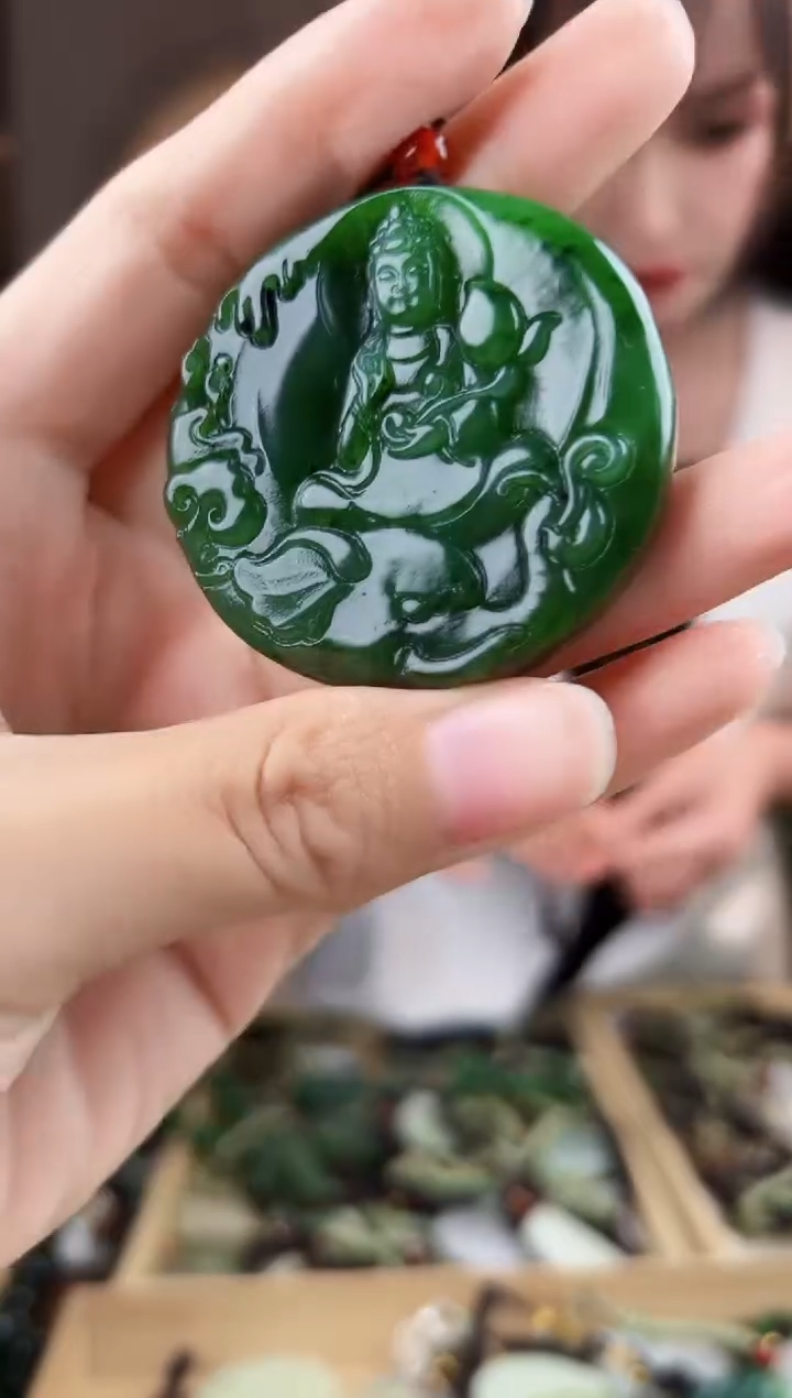 颈饰未镶嵌和田玉拍一发一，多样性发货