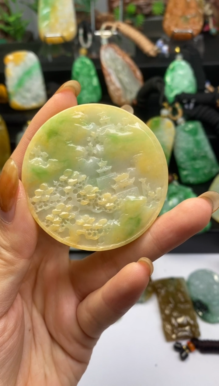 【闪购商品】翡翠颈饰未镶嵌翡翠A货一物一证