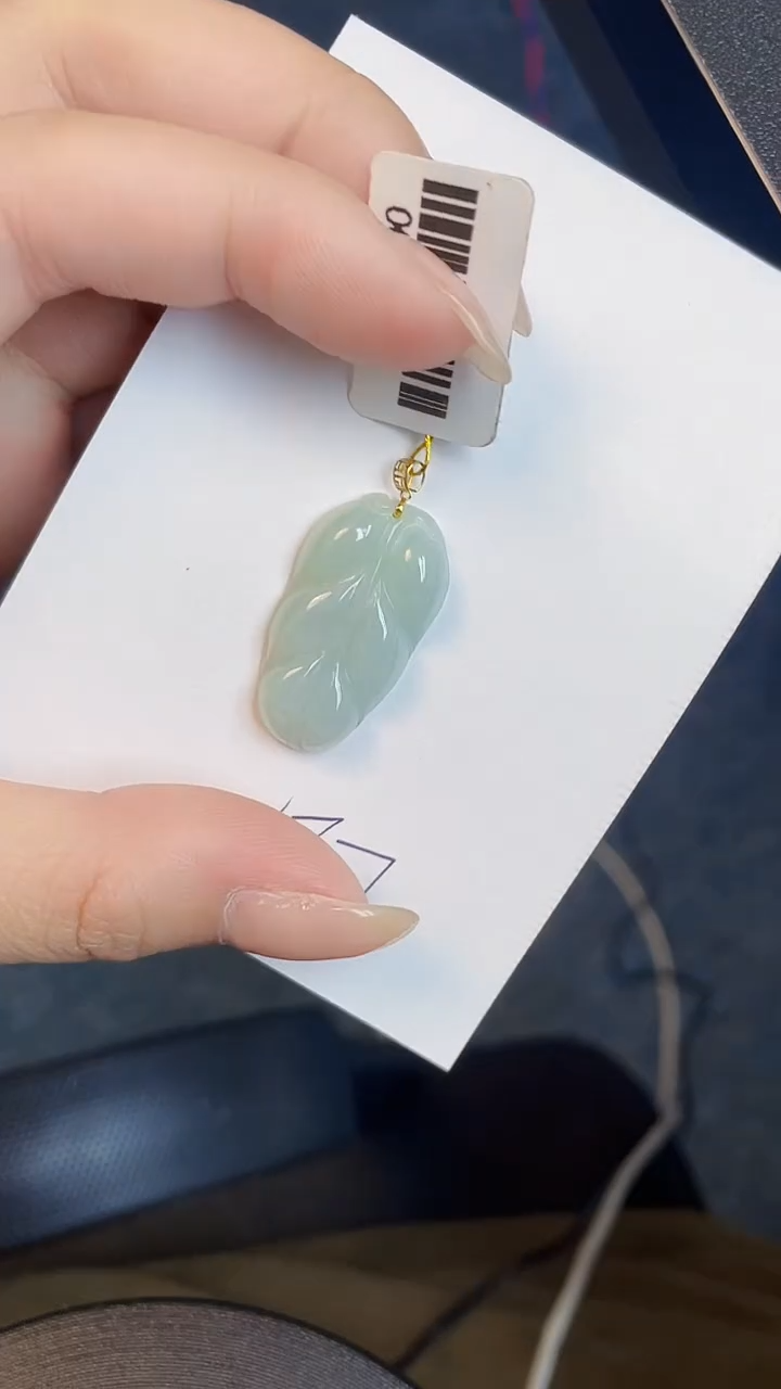 【闪购商品】翡翠颈饰18K金镶嵌00000000