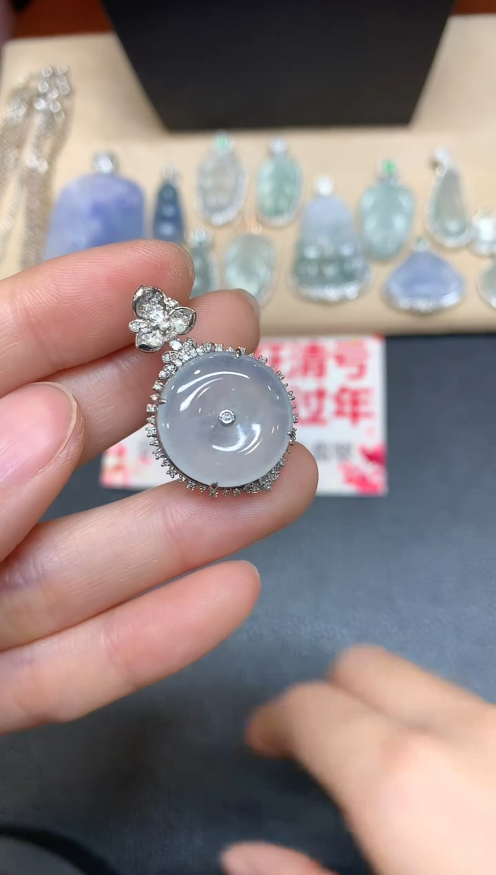 【闪购商品】翡翠吊坠(不含链)18K金镶嵌平安扣【无服务费