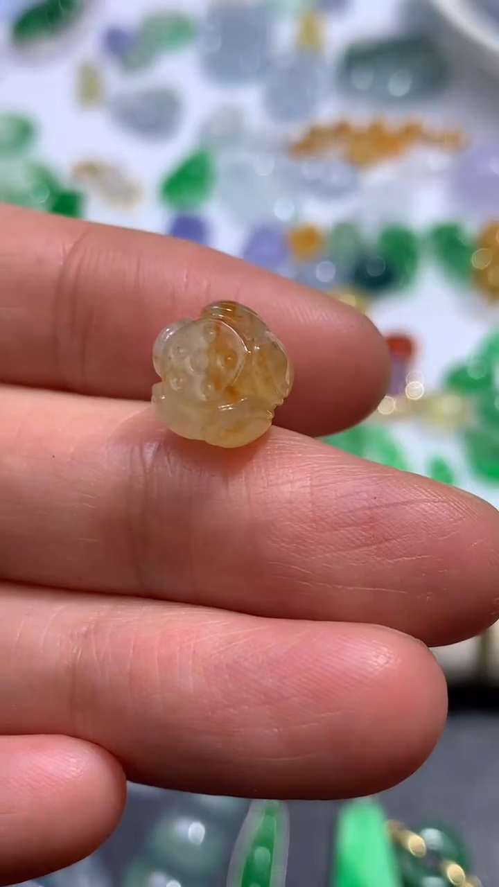 未镶嵌定制翡翠未镶嵌 定制翡翠