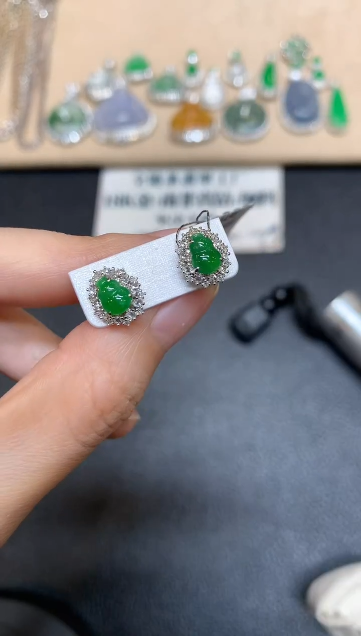 【闪购商品】翡翠耳饰18K金镶嵌【无服务费