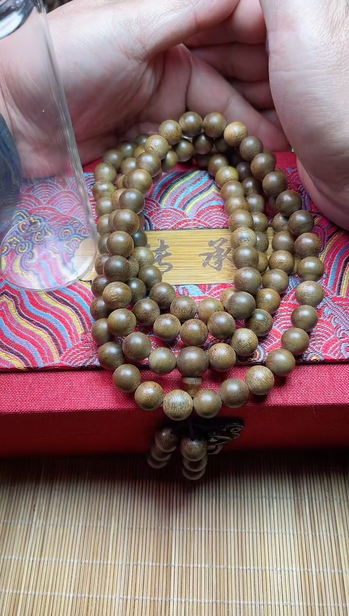 【闪购商品】沉香手串海南绿棋沉水B1025240