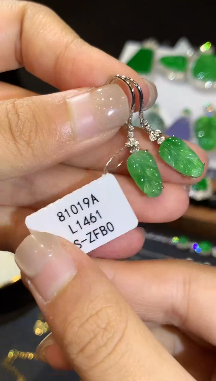 翡翠18K金镶嵌耳饰L1461多样性发其一