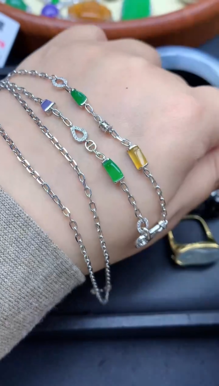 颈饰18K金镶嵌翡翠692-中国好珍宝