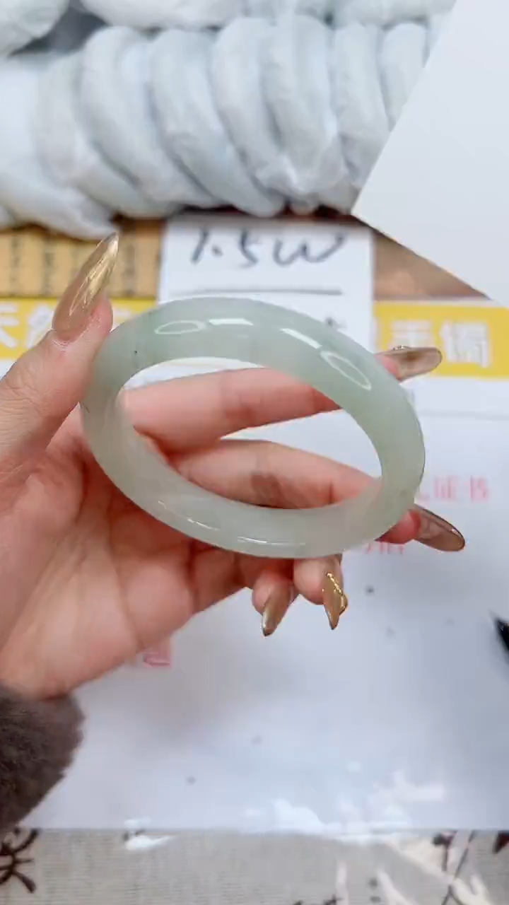 【闪购商品】石英质玉手镯未镶嵌K210-56.4