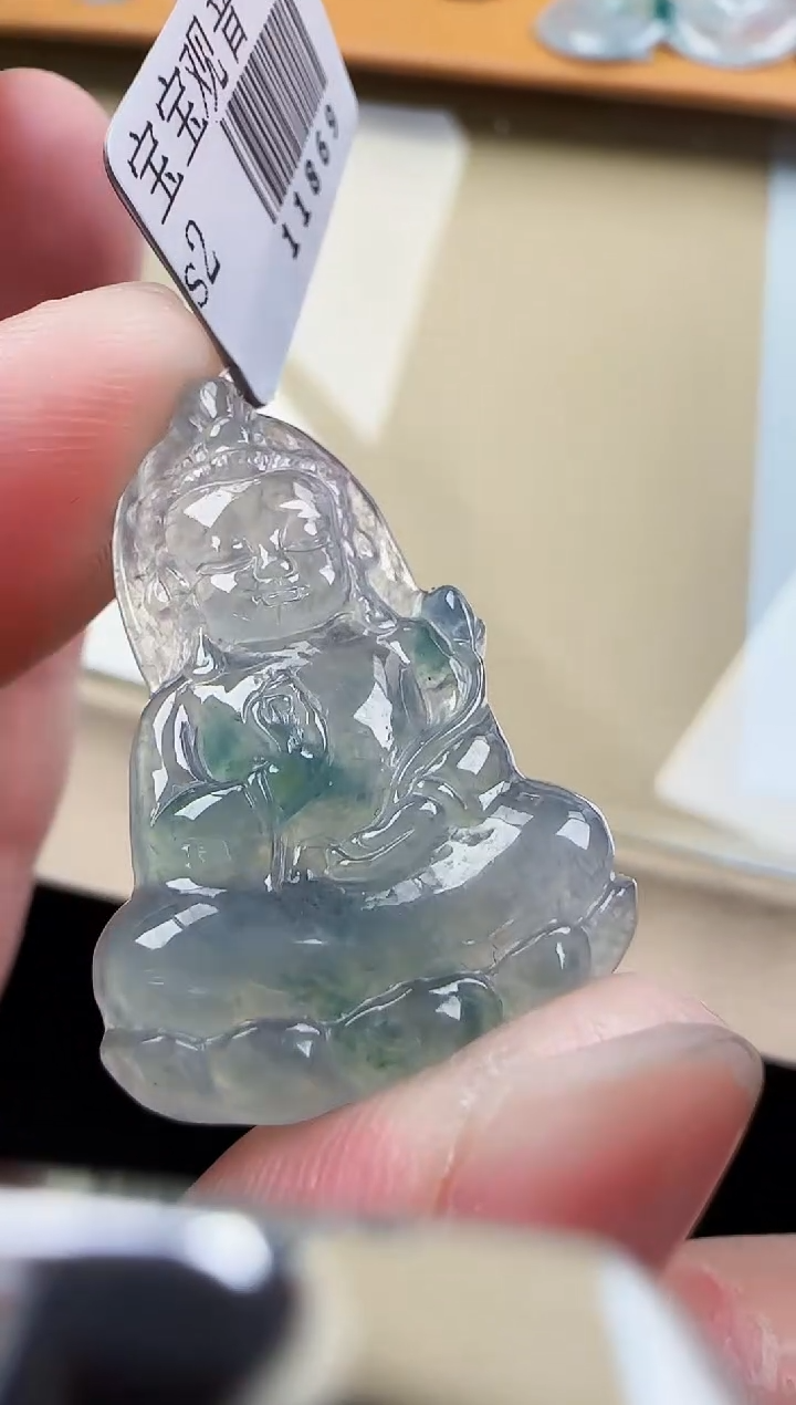 【闪购商品】翡翠颈饰未镶嵌翡翠