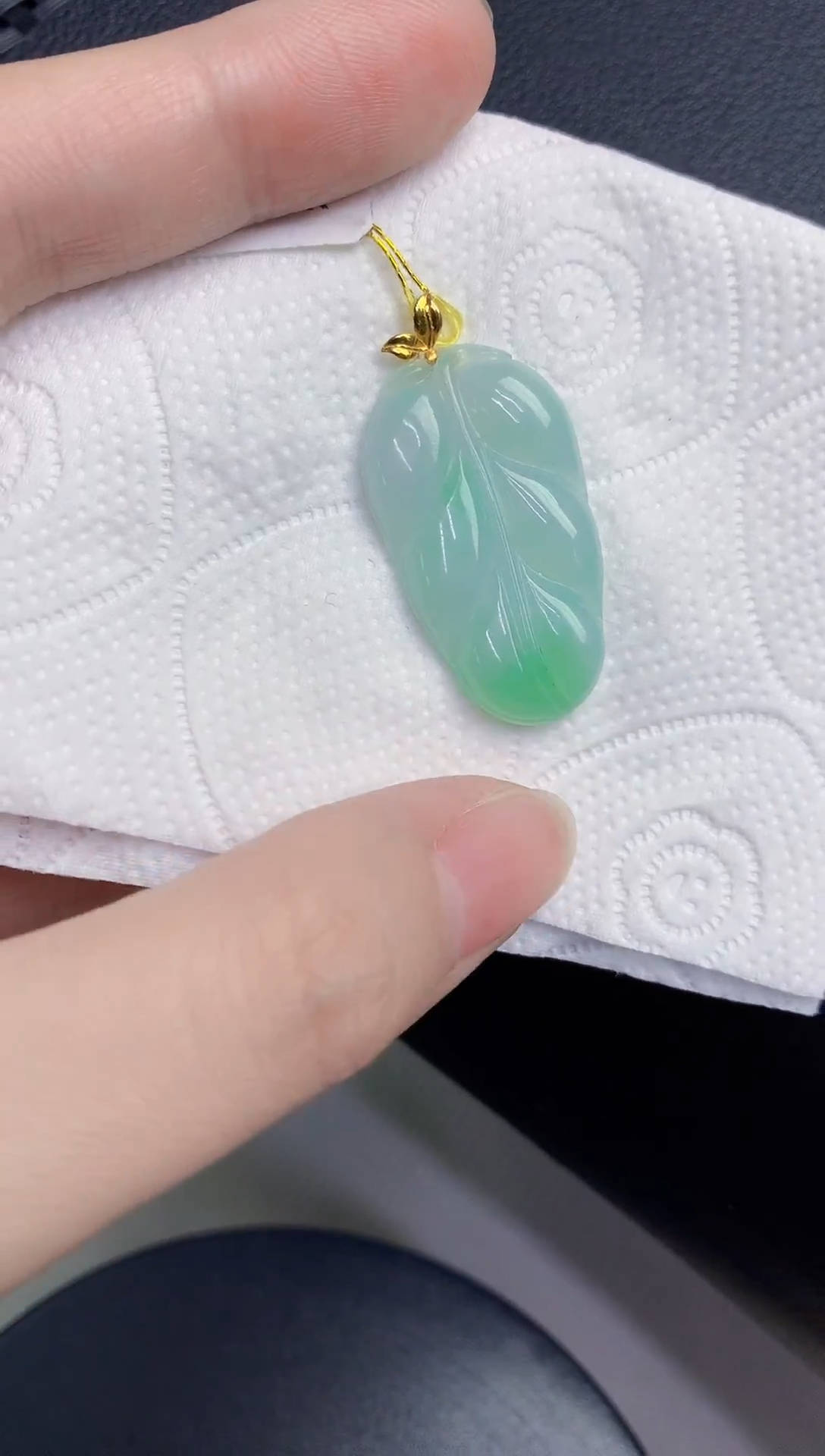 颈饰18K金镶嵌翡翠天然翡翠缅甸A货