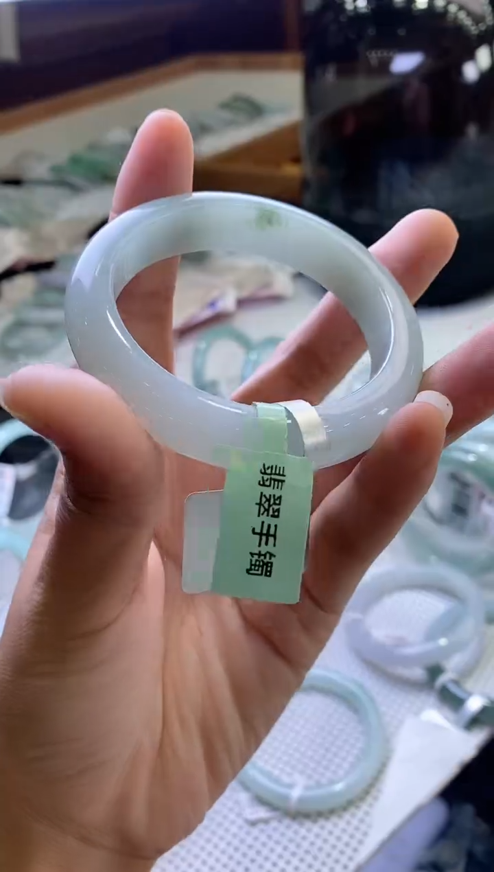 未镶嵌手镯翡翠正圈57圈口，4022
