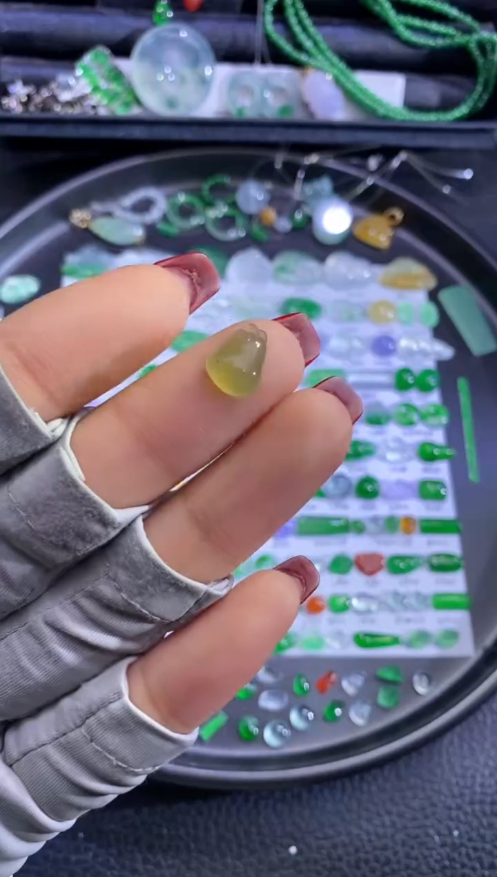 未镶嵌挂件翡翠瓜