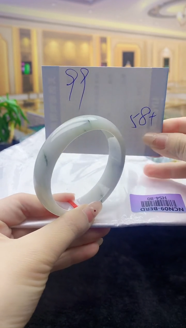 【闪购商品】翡翠手镯未镶嵌0062037080