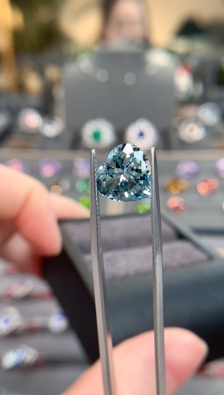 【闪购商品】海蓝宝石裸石未镶嵌4.07ct