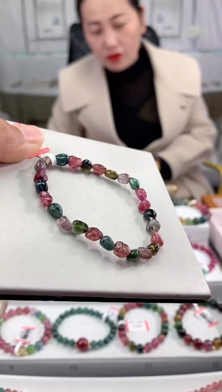 【闪购商品】碧玺手串未镶嵌多样性发一条