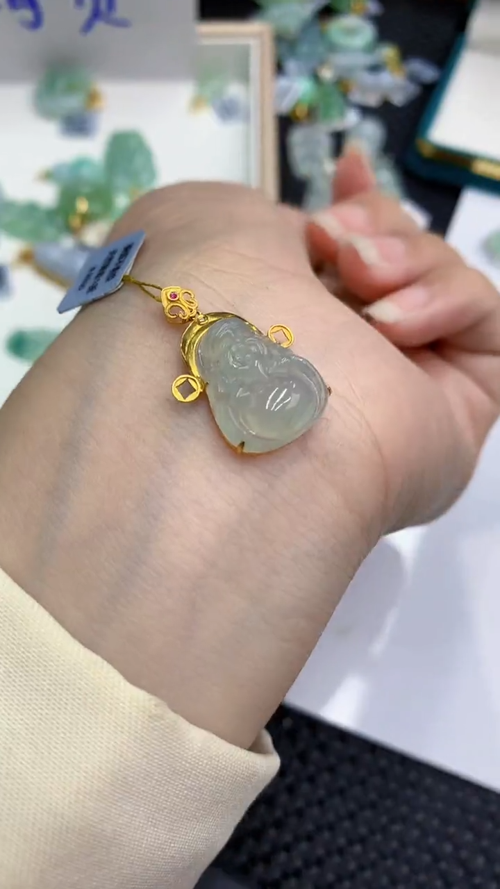 【闪购商品】翡翠颈饰18K金镶嵌            8