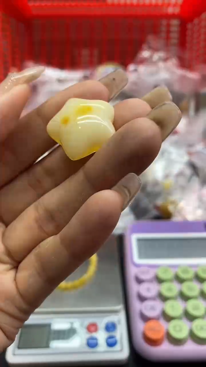 未镶嵌琥珀珠宝奇石1256