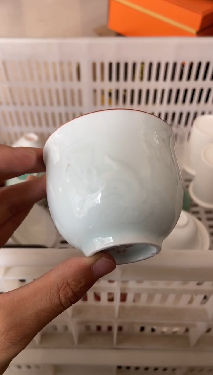 杯无运费险有瑕疵的摄影的产品有使用过的痕迹有点脏介意勿拍