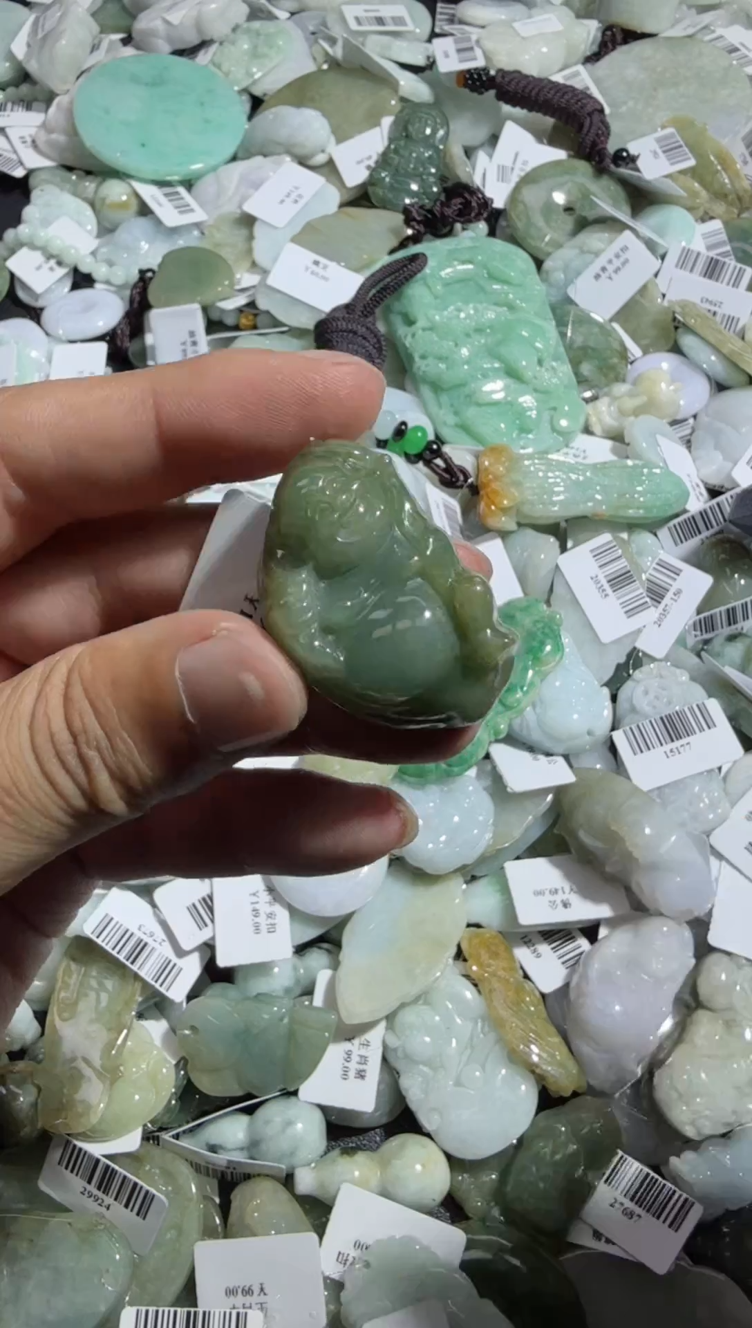 【闪购商品】翡翠颈饰未镶嵌00014365