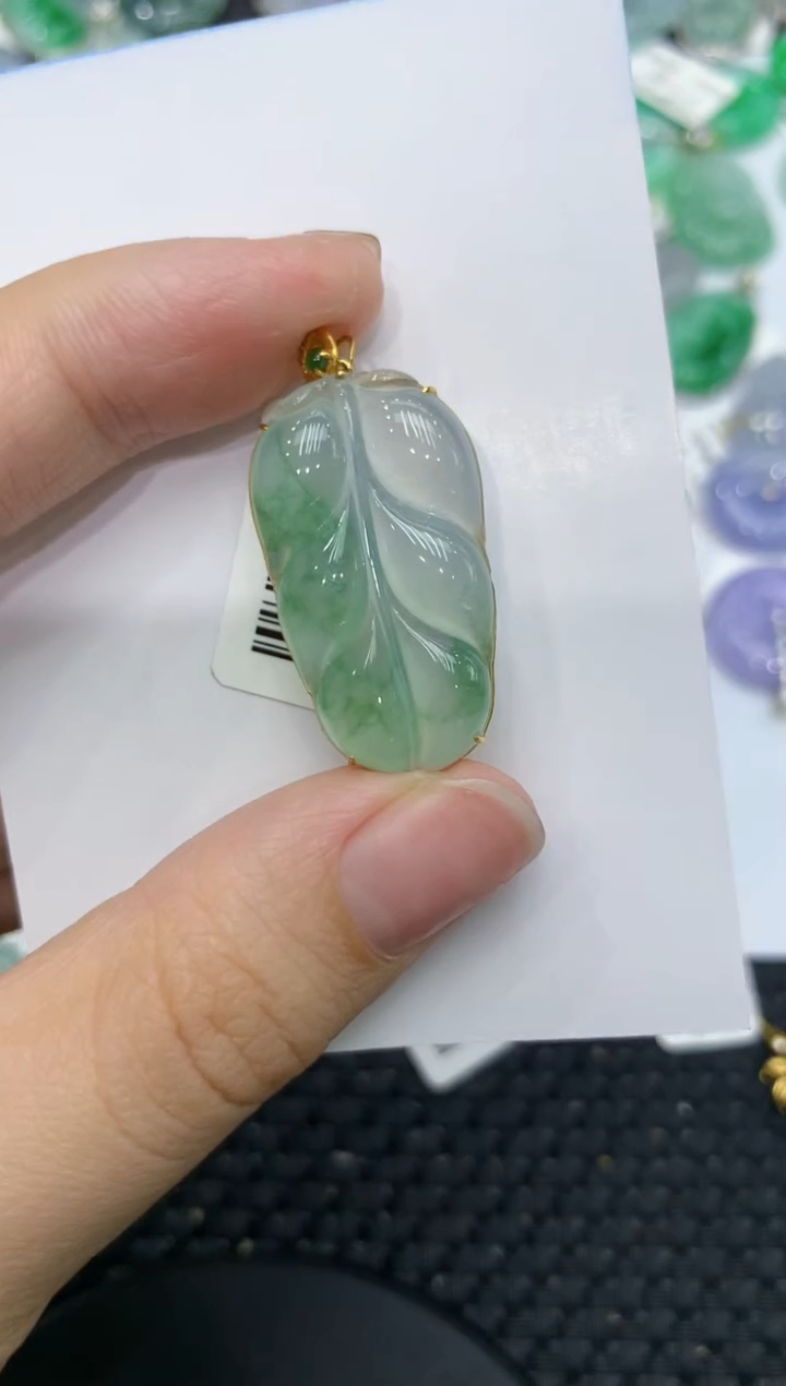 【闪购商品】翡翠颈饰18K金镶嵌111111111