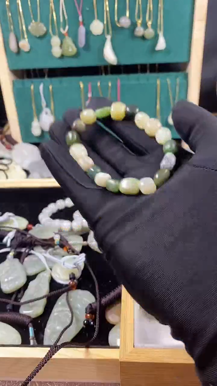 未镶嵌手串和田玉拍3次99