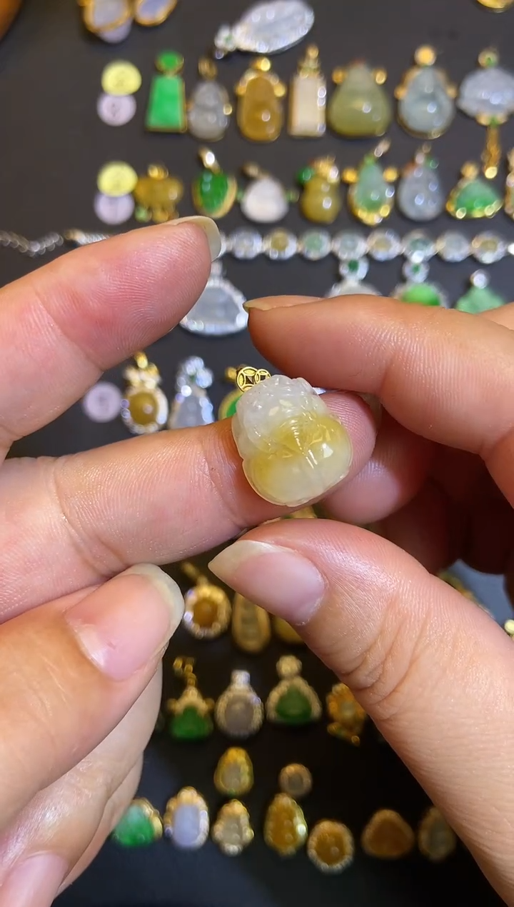 吊坠(不含链)18K金镶嵌翡翠1