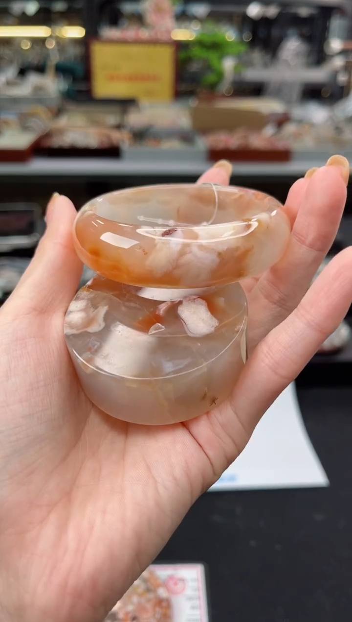 【闪购商品】石英质玉手镯未镶嵌55圈口（赠品镯心）66758