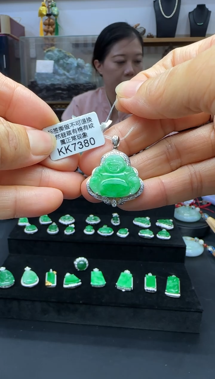 翡翠18K金镶嵌颈饰KK7380佛公