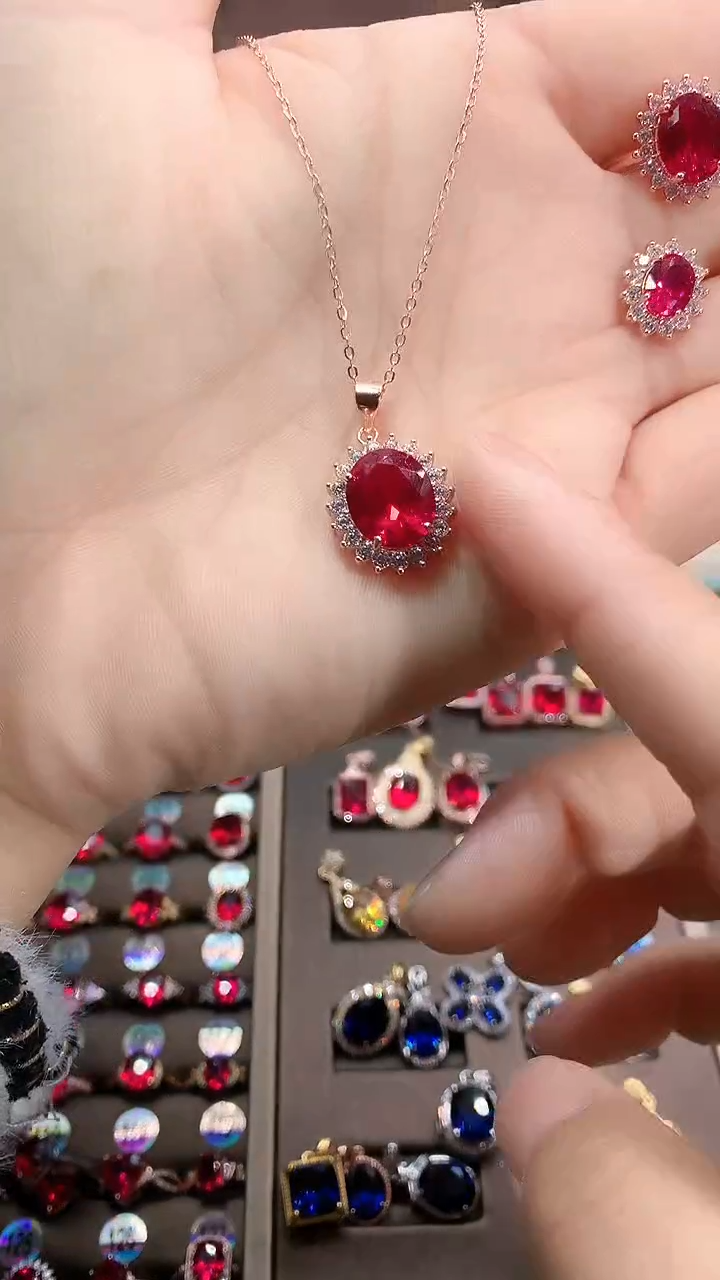 【闪购商品】红宝石吊坠(赠链)银S925镶嵌玫瑰金10.12