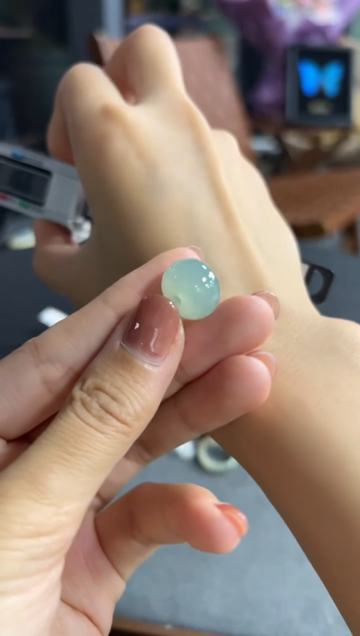 翡翠未镶嵌颈饰95号买断