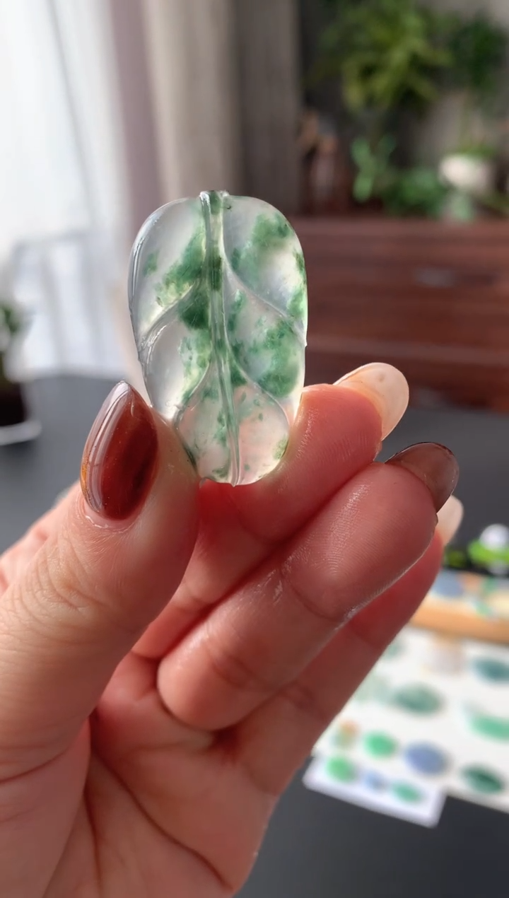 未镶嵌定制翡翠尺寸39.5*21.7*5.3